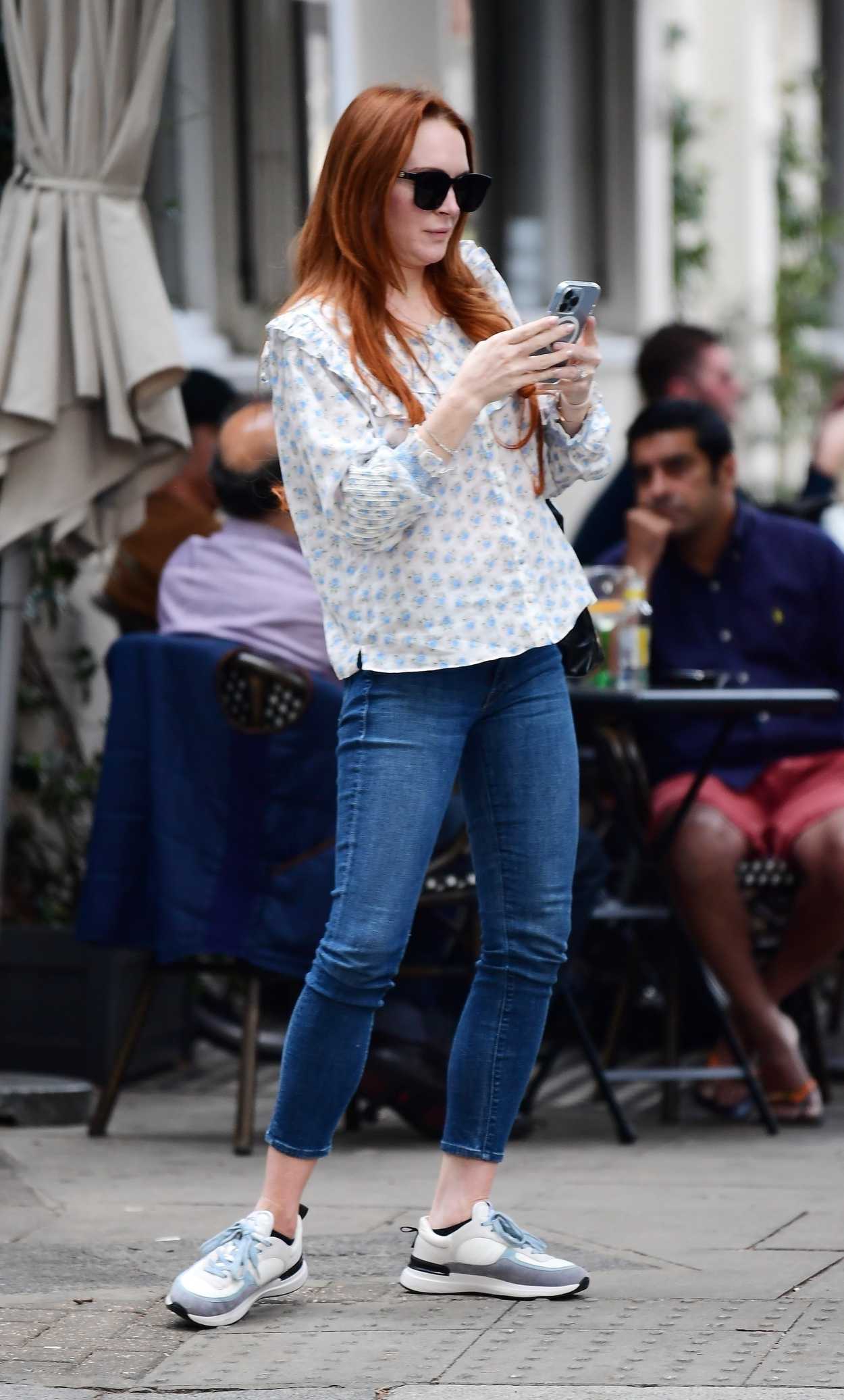 Lindsay Lohan in a Blue Jeans Was Seen Out with Her Husband Bader ...