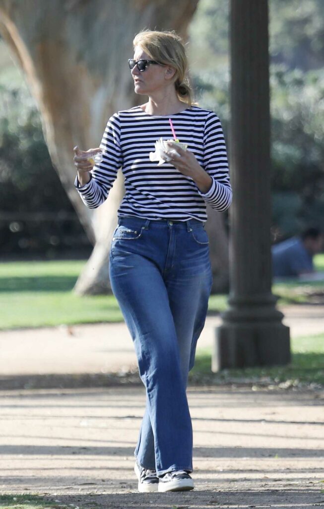 Laura Dern in a Striped Long Sleeves T-Shirt