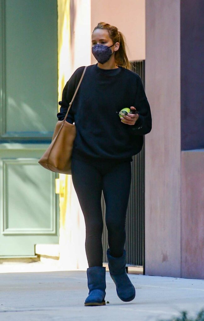 Jennifer Lawrence in a Black Sweatshirt