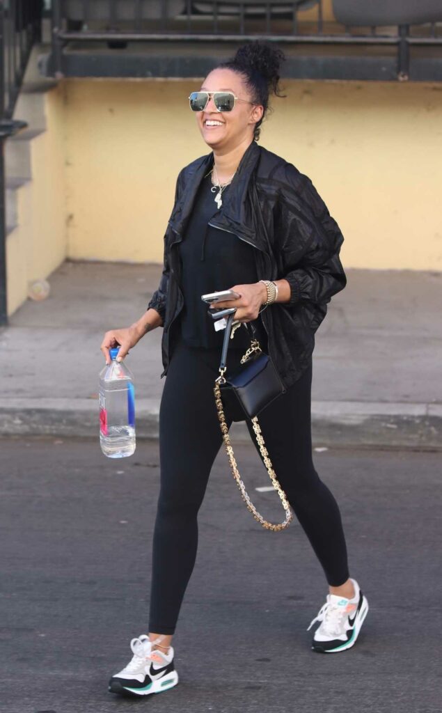 Tia Mowry in a Black Outfit