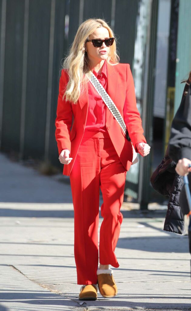 Reese Witherspoon in a Red Pantsuit