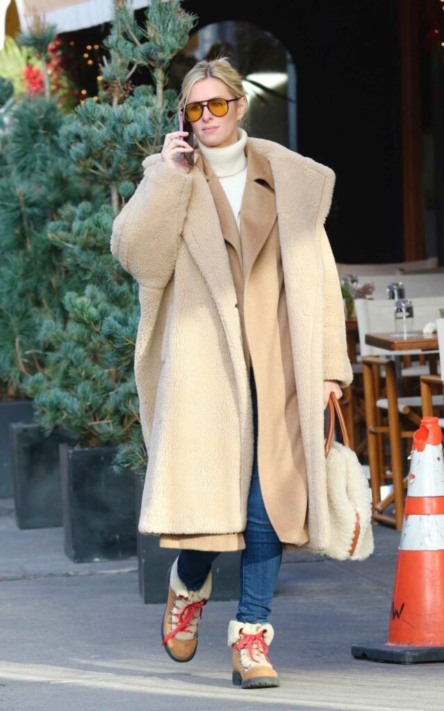 Nicky Hilton in a Beige Fur Coat