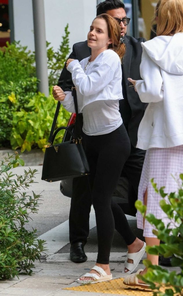 Emma Watson in a White Flip-Flops