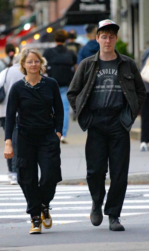 Jodie Foster in a Yellow Nike Sneakers
