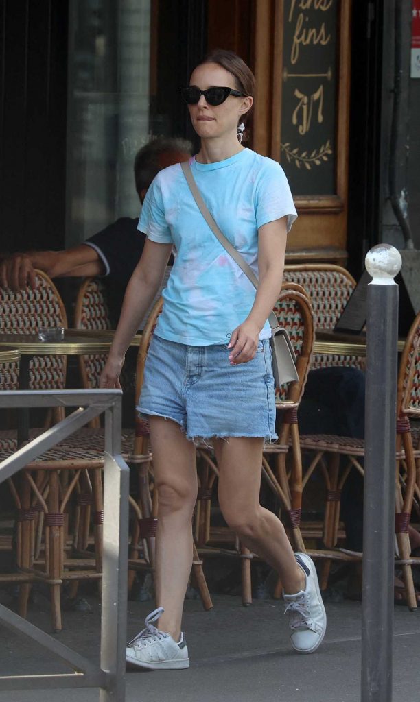 Natalie Portman in a Blue Denim Shorts