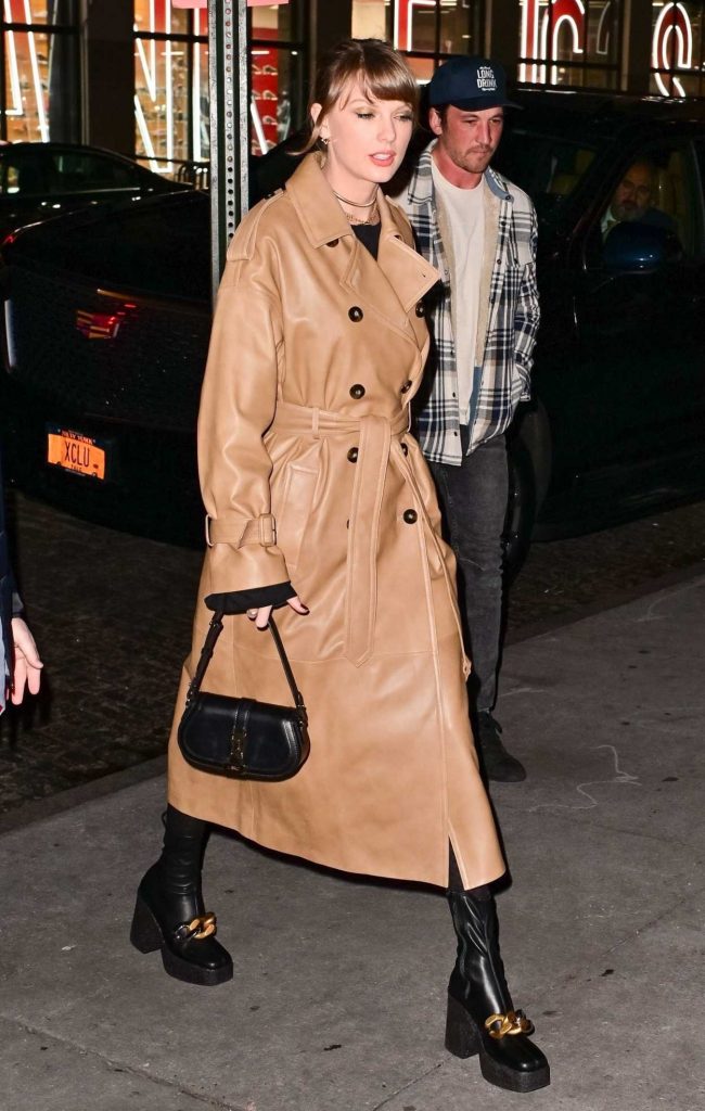 Taylor Swift in a Beige Leather Coat