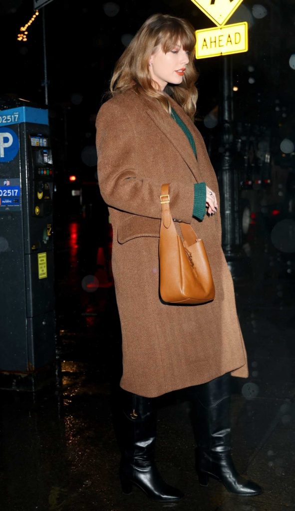 Taylor Swift in a Tan Coat