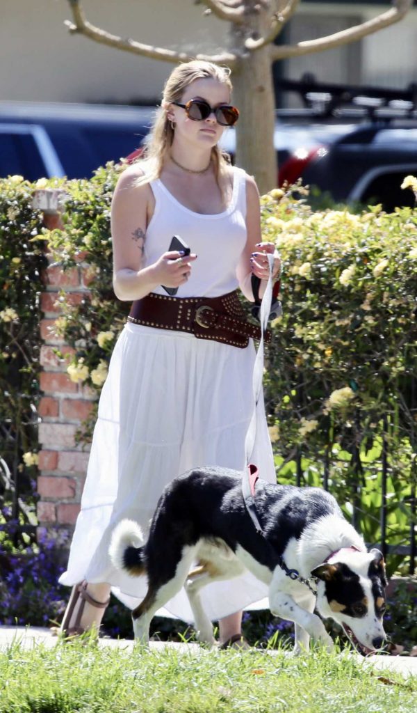 Ava Phillippe in a White Dress