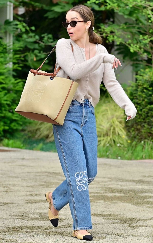 Emilia Clarke in a Beige Cardigan