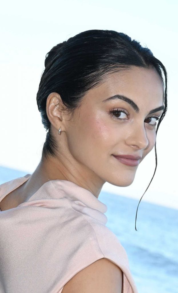 Camila Mendes