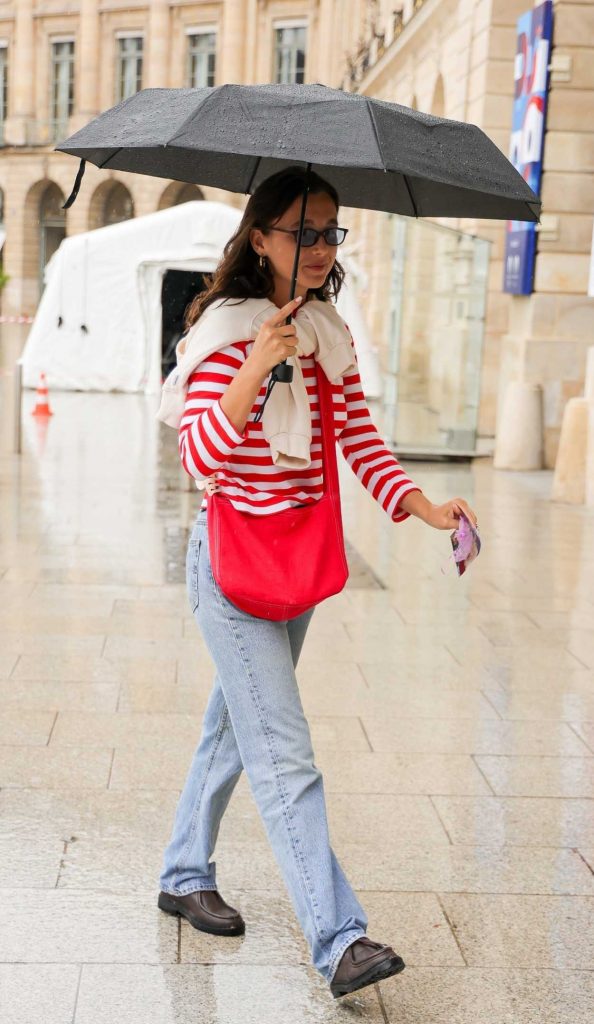 Emma Chamberlain in a Red and White Striped Long Sleeves T-Shirt