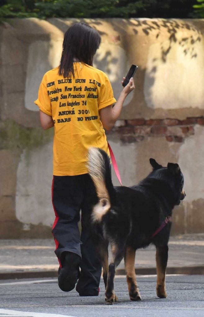 Emily Ratajkowski in a Yellow Tee