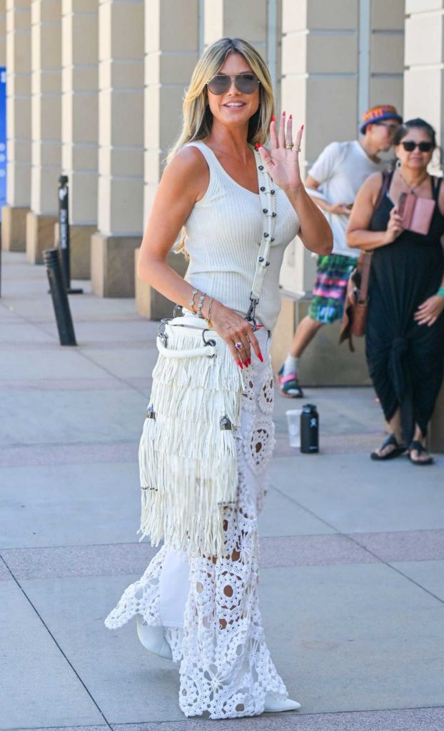 Heidi Klum in a White Lace Pants