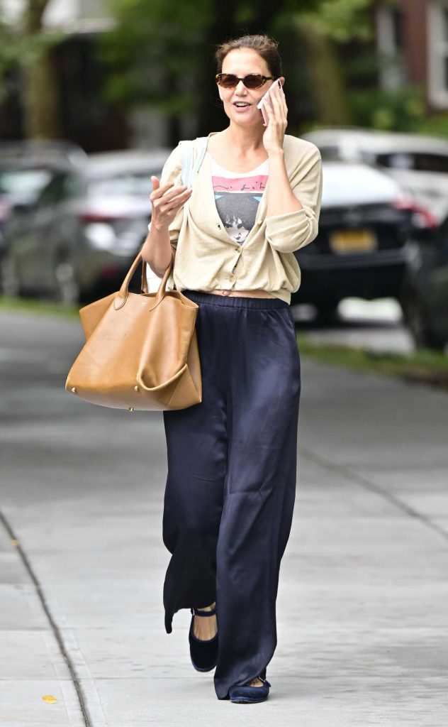 Katie Holmes in a Beige Cardigan