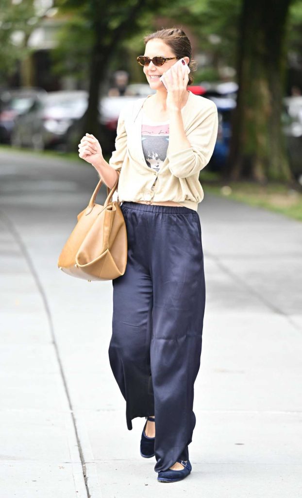 Katie Holmes in a Beige Cardigan