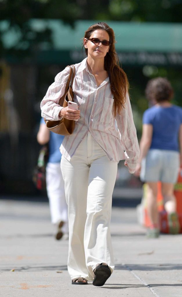 Katie Holmes in a White Pants