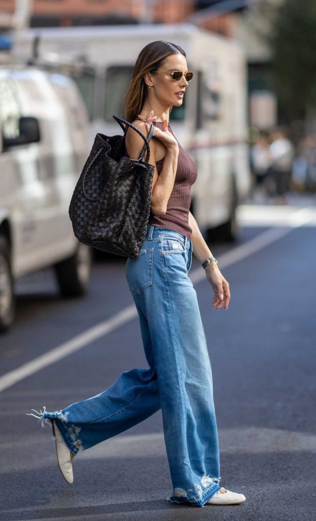 Alessandra Ambrosio in a Blue Jeans