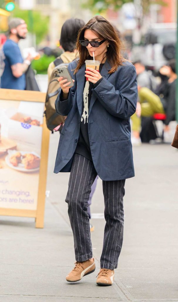 Emily Ratajkowski in a Grey Blazer