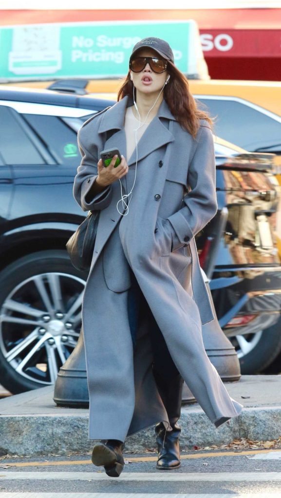 Eiza Gonzalez in a Grey Coat