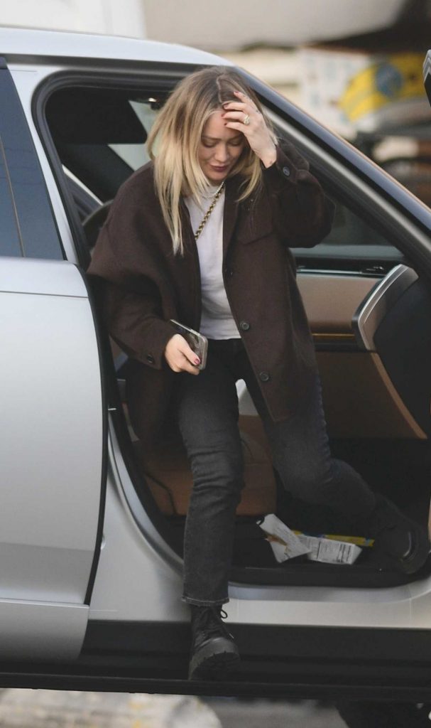 Hilary Duff in a Black Boots