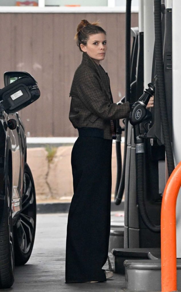 Kate Mara in a Black Pants