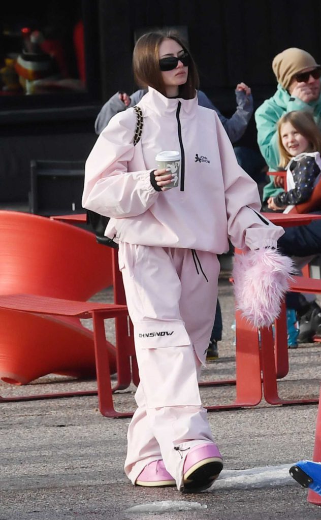 Leni Klum in a Pink Ensemble