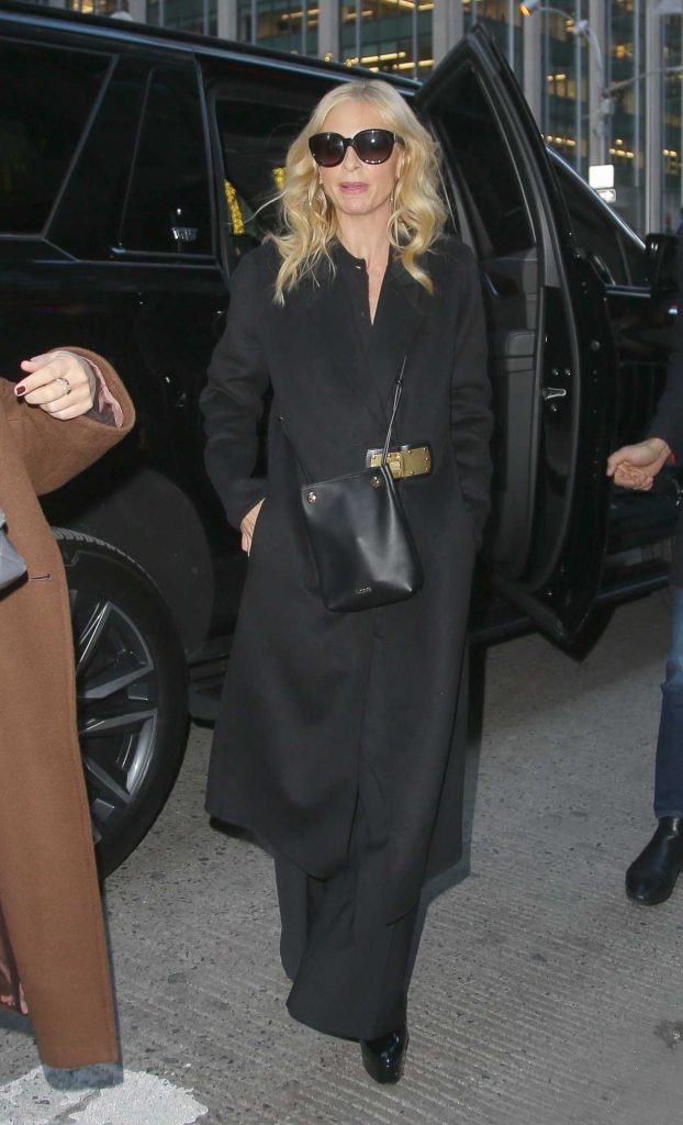 Sarah Michelle Gellar in a Black Coat