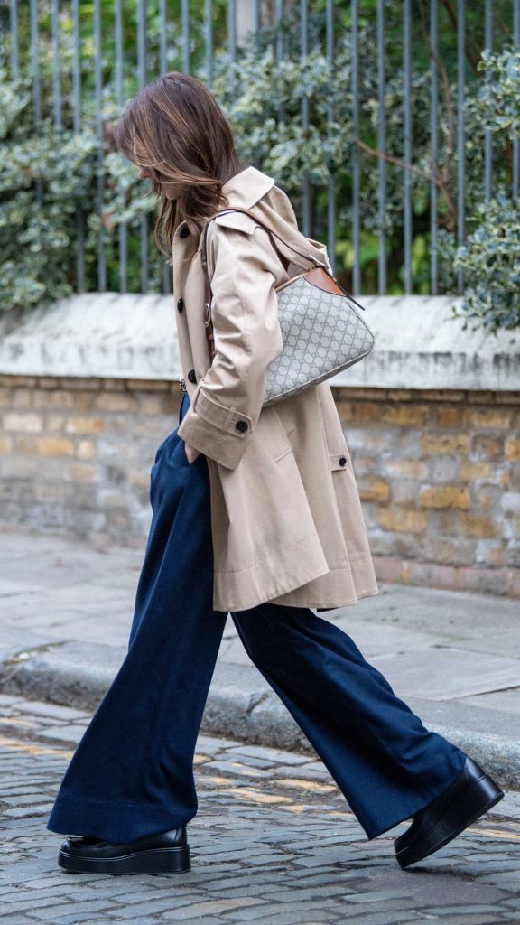 Daisy Edgar-Jones in a Beige Trench Coat