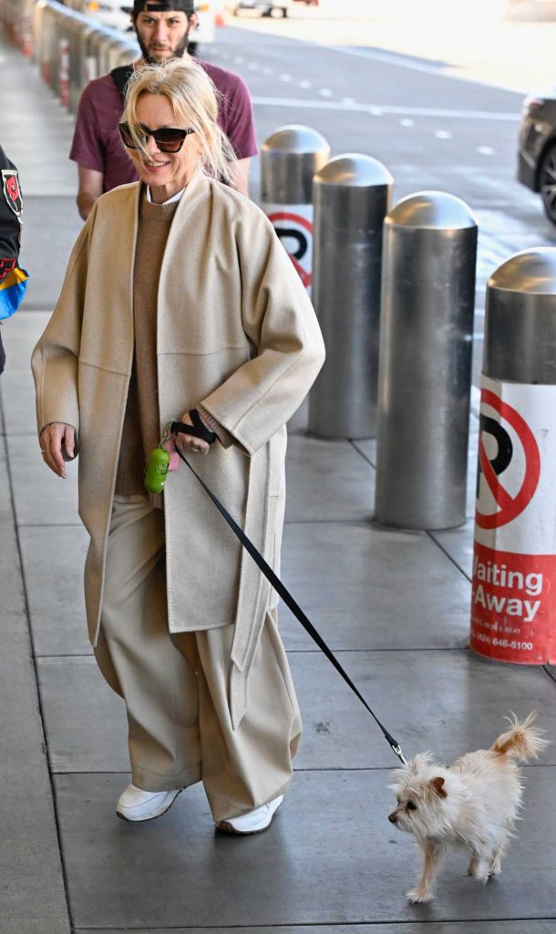 Naomi Watts in a Beige Outfit