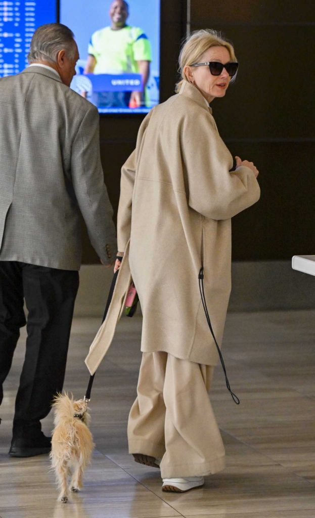 Naomi Watts in a Beige Outfit