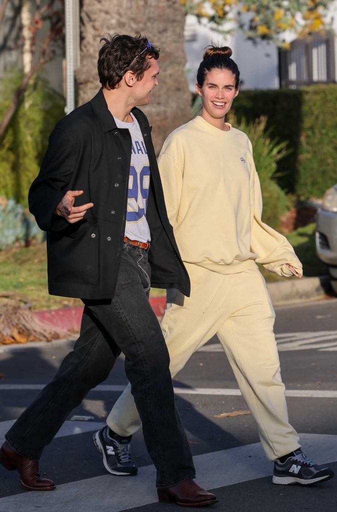 Sara Sampaio in a Beige Sweatsuit