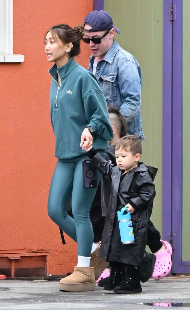 Brenda Song in a Turquoise Leggings