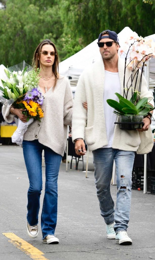 Alessandra Ambrosio in a Beige Cardigan