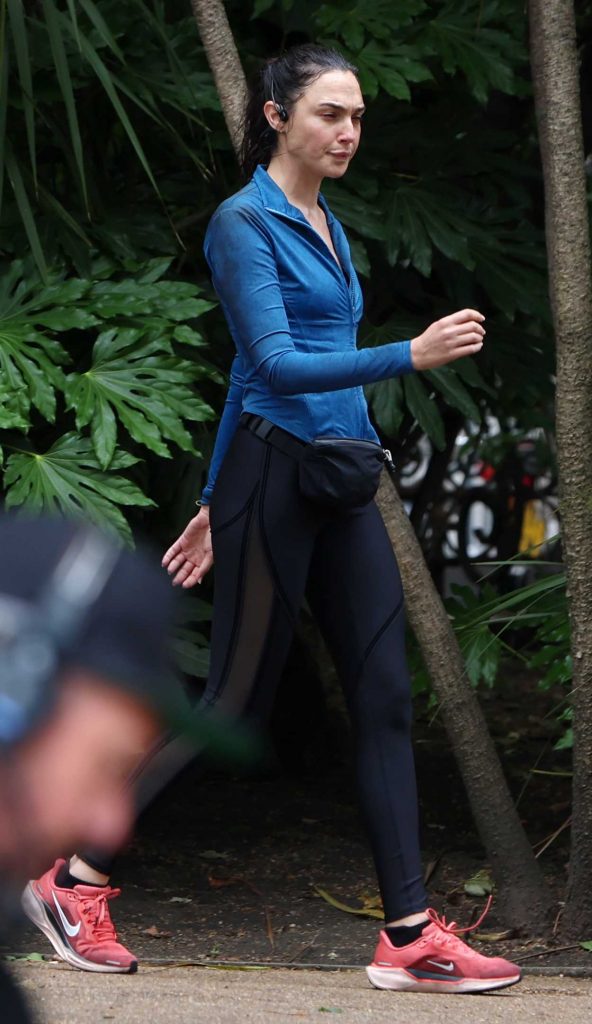 Gal Gadot in a Red Sneakers