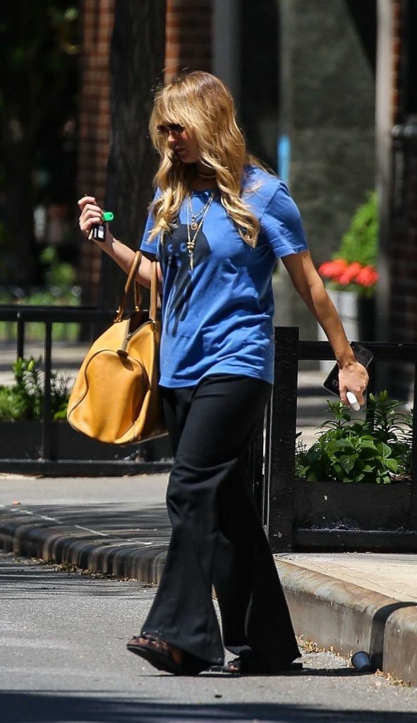 Jennifer Lawrence in a Blue Tee