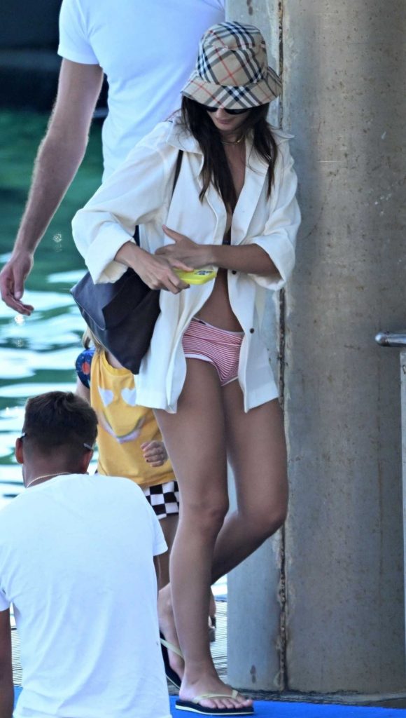 Emily Ratajkowski in a Plaid Panama Hat