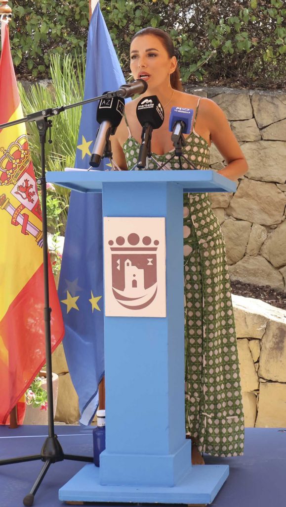 Eva Longoria in a Green Dress