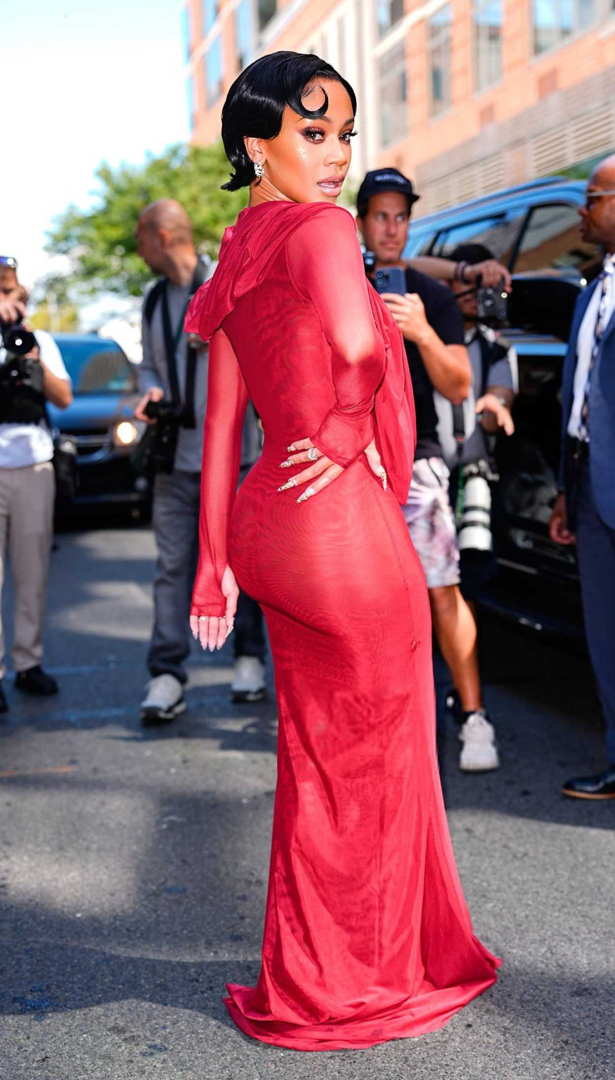 Saweetie Attends The Bronx And Banco Fashion Show During 2025 NYFW In Saweetie Attends The Bronx And Banco Fashion Show During 2025 NYFW In