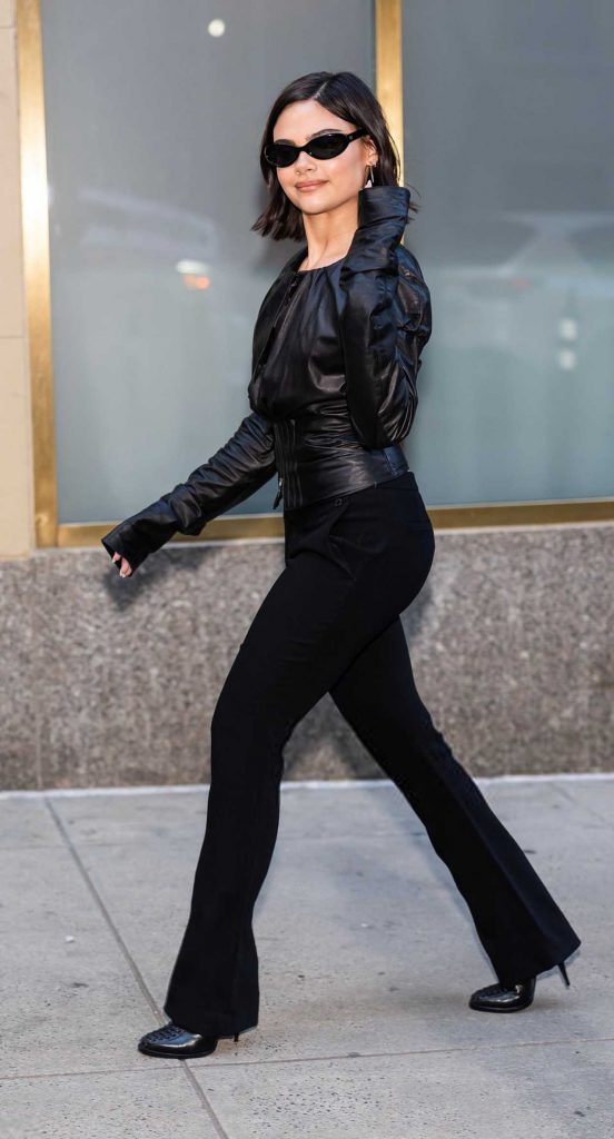 Ariana Greenblatt in a Black Outfit