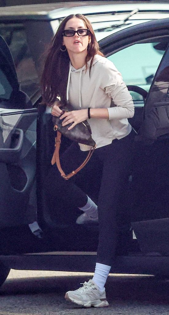 Ana de Armas in a Black Leggings