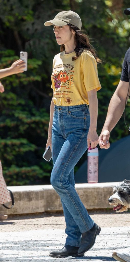 Ana de Armas in a Yellow Tee