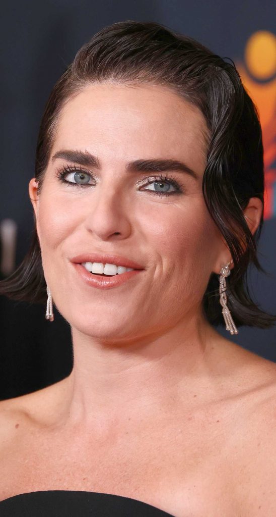 Karla Souza