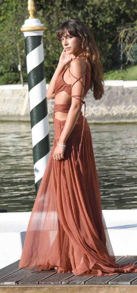 Giulia Petronio in a Tan Dress