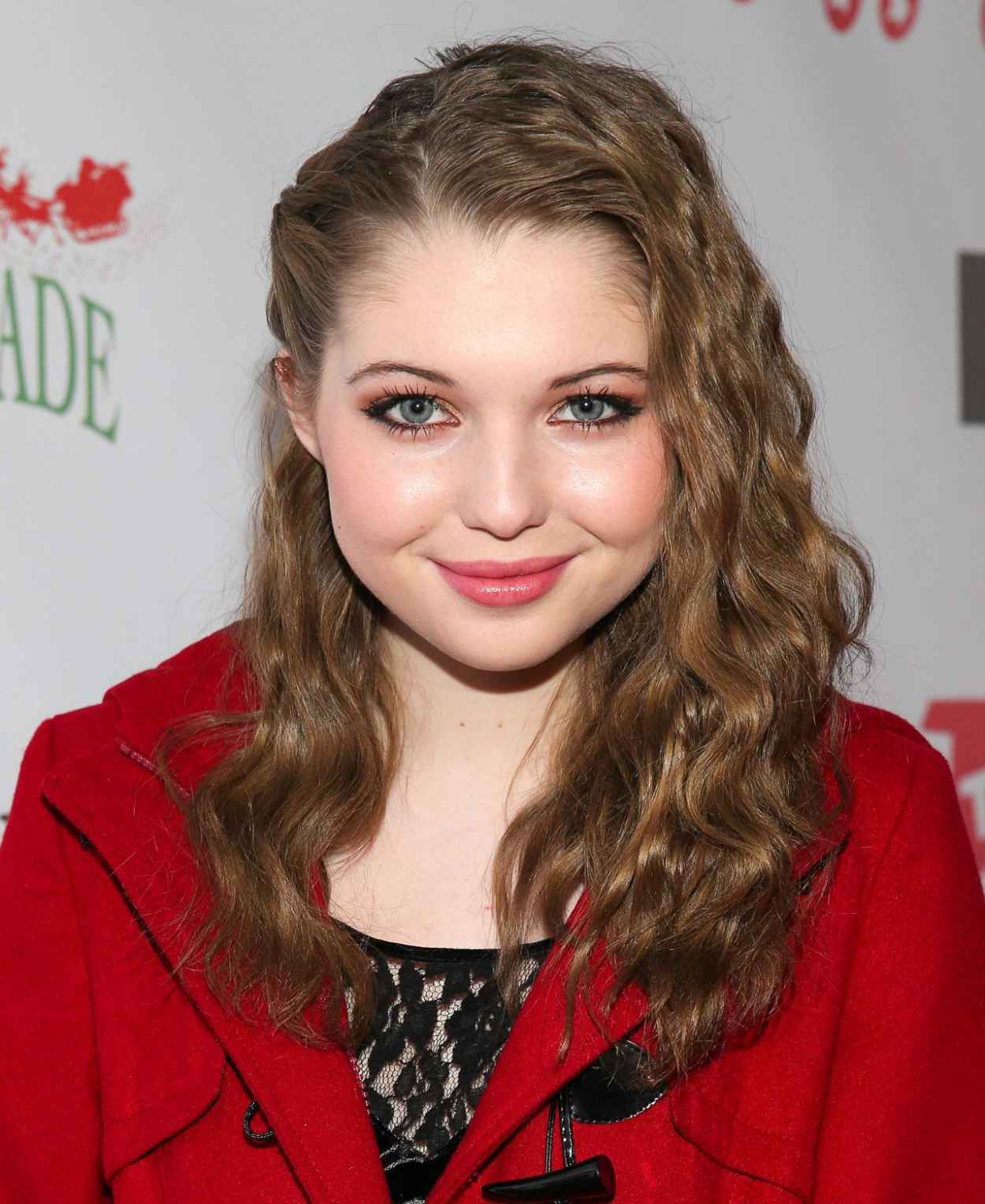 Sammi Hanratty Attends 82nd Annual Hollywood Christmas Parade in Hollywood, December 2015-1