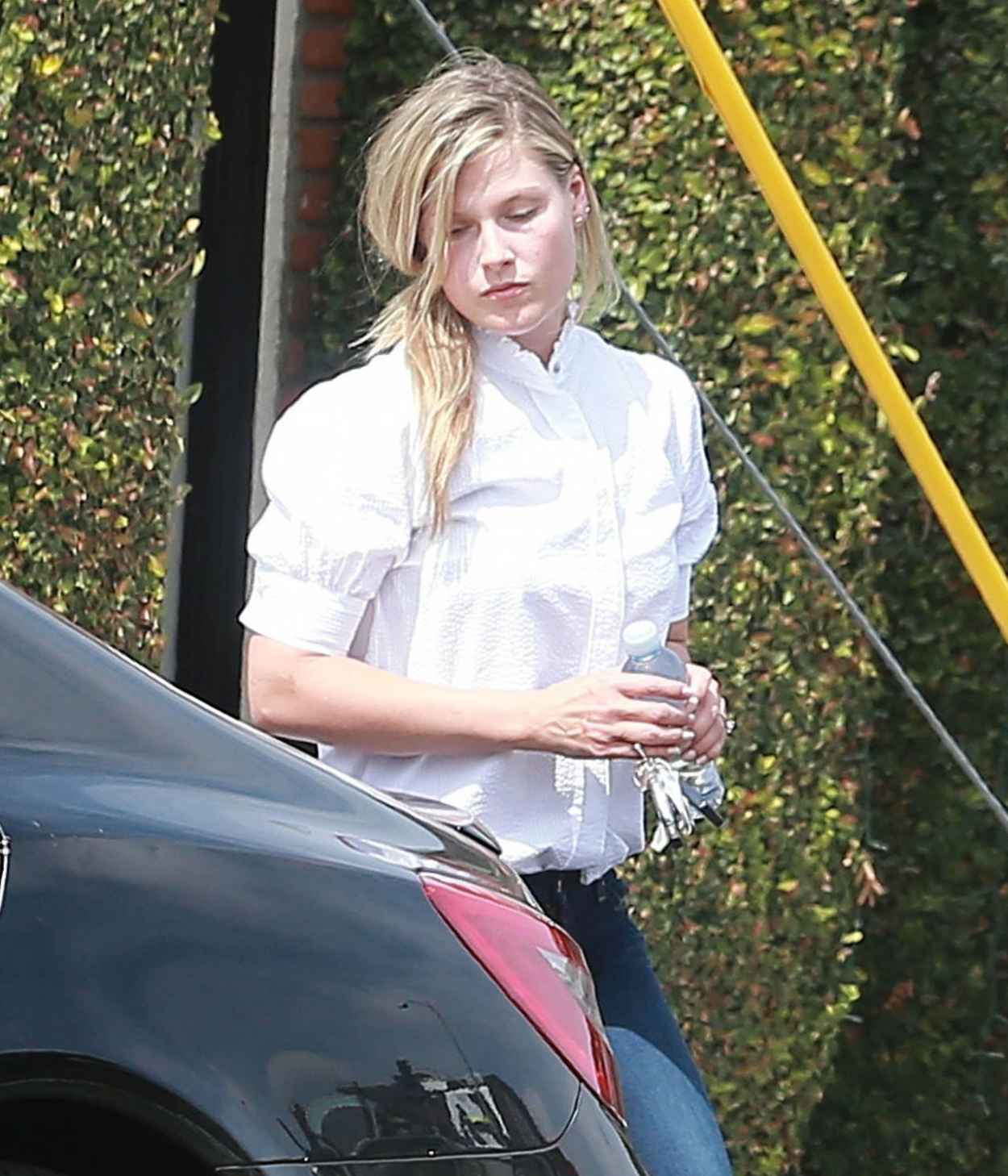 Ali Larter Booty in Jeans – Shopping in Los Angeles, May 2015 – celebsla.com