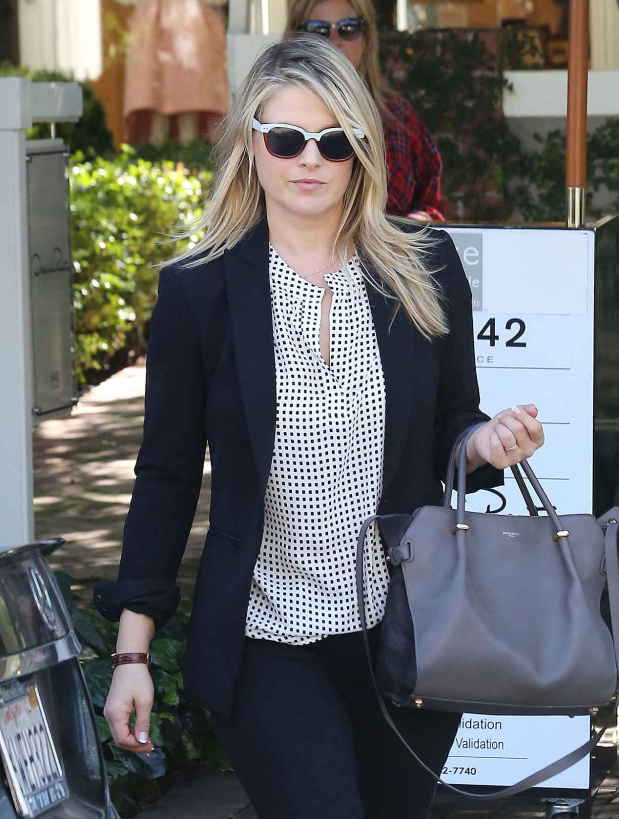 Ali Larter Casual Style – Shopping in West Hollywood, March 2015