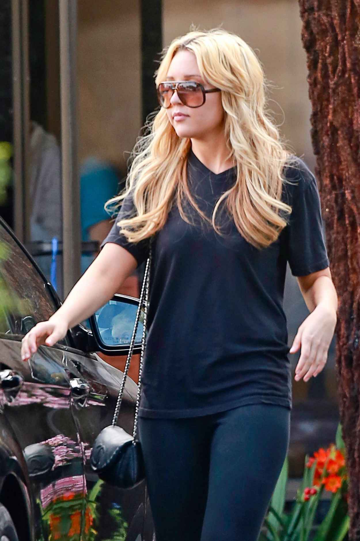 Amanda Bynes Casual Style - at the Regency Theatre in Los Angeles, March 2015-1