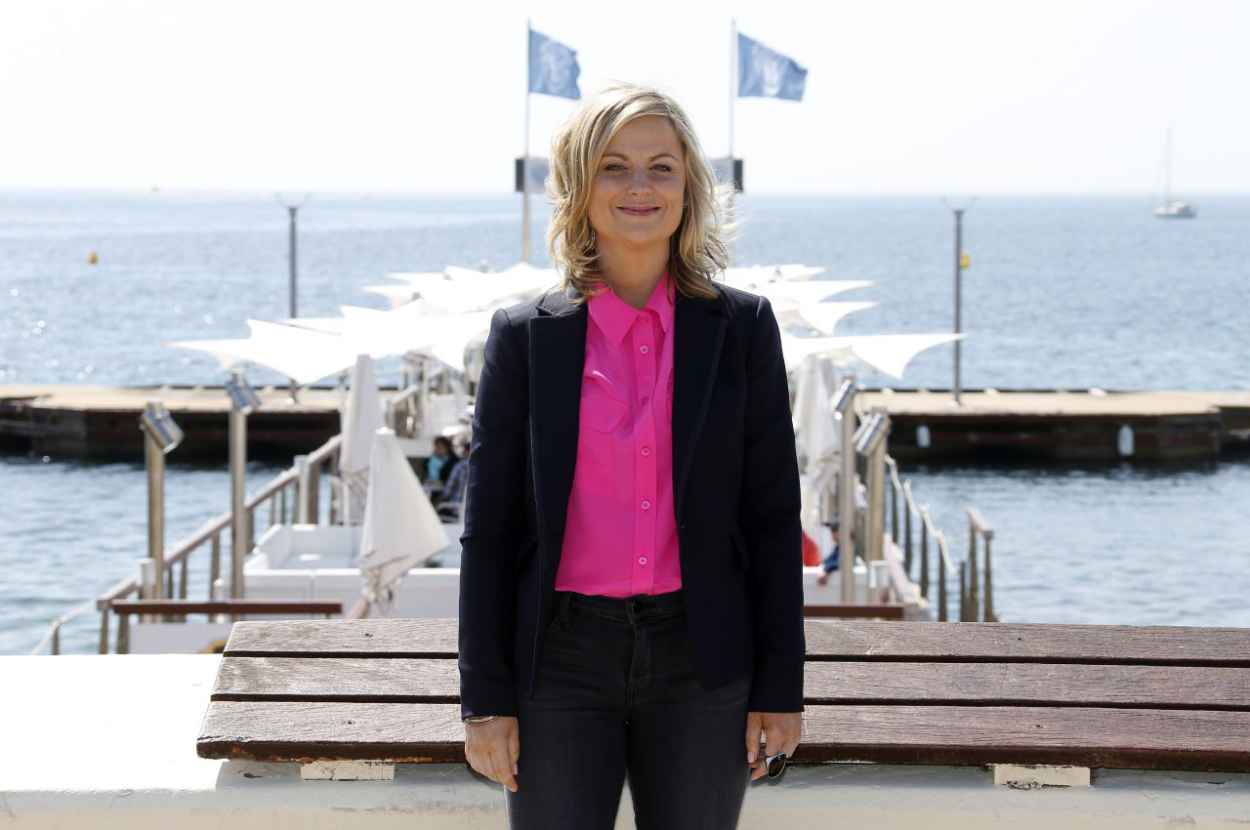 Amy Poehler in France – Broad City Photocall in Cannes – celebsla.com