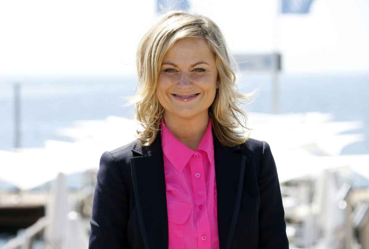 Amy Poehler in France – Broad City Photocall in Cannes – celebsla.com