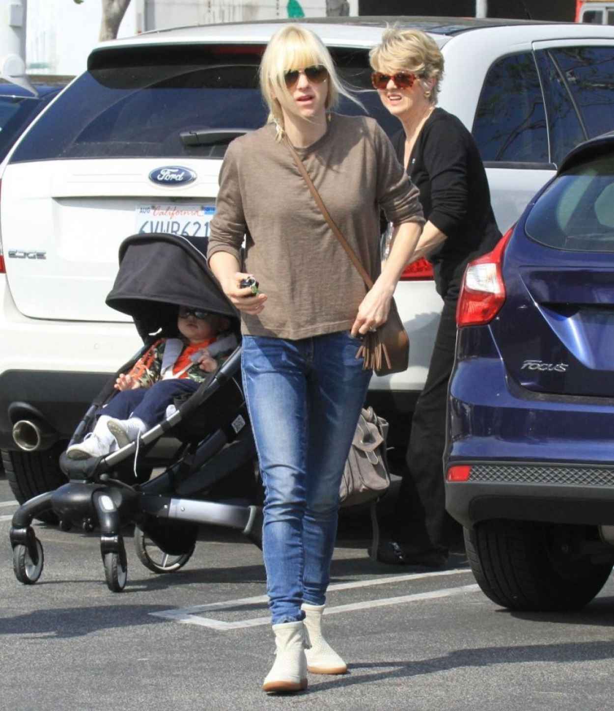 Anna Faris Casual Street Style – out in West Hollywood, March 2015